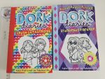 Set Dork Diaries
