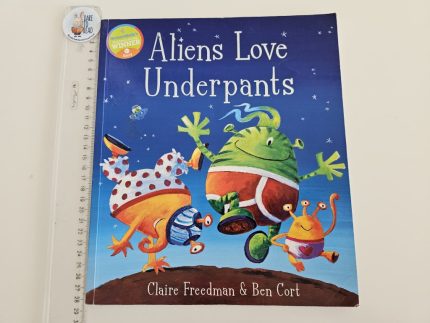 Aliens Love Underpants