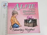 Alfie and the Birthday Surprise - Shirley Huges